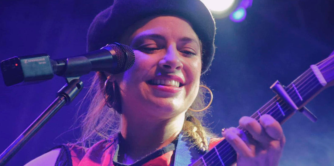 cantautora mexicana cubana